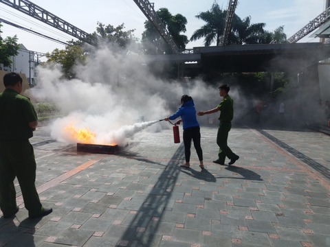 Công ty TNHH Thương mại và Văn hóa Đỗ Gia tổ chức tập huấn Phòng cháy chữa cháy