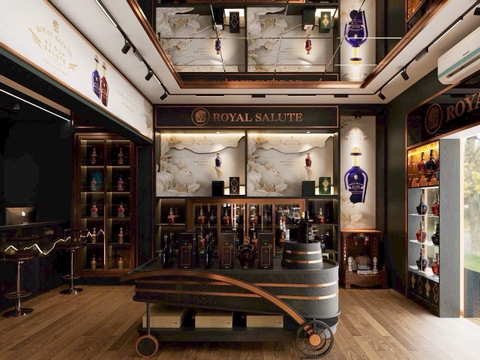 1 góc Showroom trưng bày sản phẩm Royal Salut 62yo