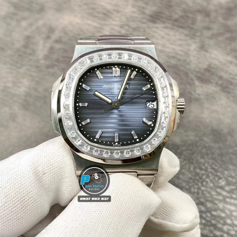 NEW 2020 / PPF FACTORY BEST 1:1 / PATEK PHILIPPE NAUTILUS 5711 VER.4 DIAMOND BAGUETTE