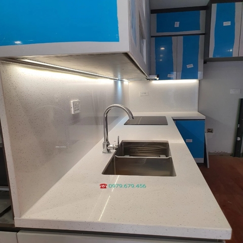 da-thach-anh-vq-2050
