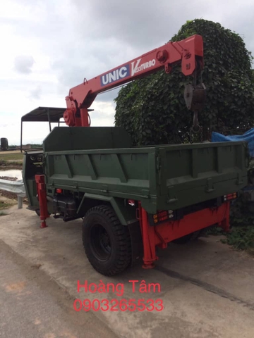 Xe máy dầu gắn cẩu
