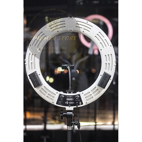 Đèn RingLight SM1888i- size 45cm, có khe pin, màn hình hiển thị độ sáng( full set có pin)