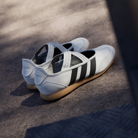 Giày thời trang trẻ em adidas Barreda Mary Jane Unisex - JP6736
