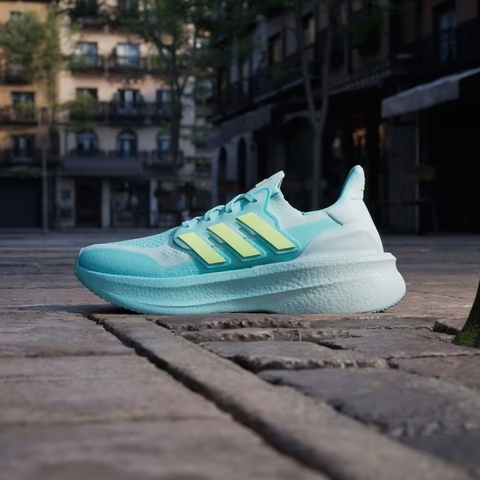 Giày chạy bộ adidas Ultraboost 5 Nữ - JQ2911