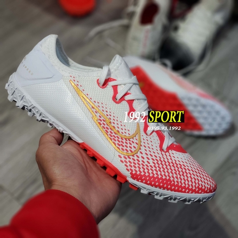 Giày Bóng Đá Nike Vapor 13 Pro Trắng Chấm Đỏ TF