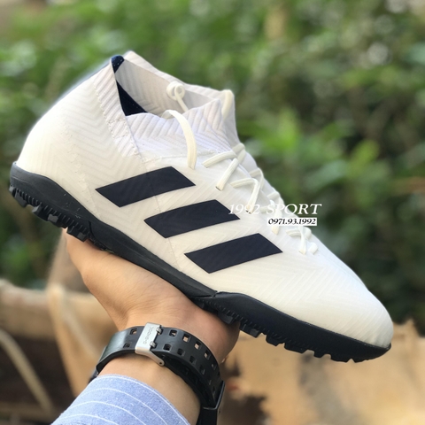 Giày Bóng Đá Adidas Nemeziz Tango 18.3 Trắng Vạch Đen TF