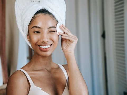 Một ngày tẩy trang mấy lần là tốt