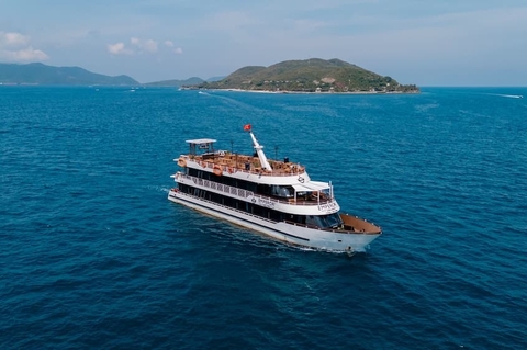 Du thuyền Nha Trang