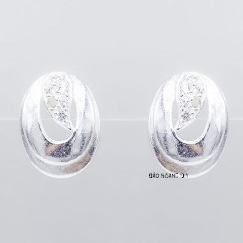 Bông Tai Bạc Nữ S925  Kiểu Nụ Hình Bầu Dục Dày Dặn Chắc Chắn H2410230079
