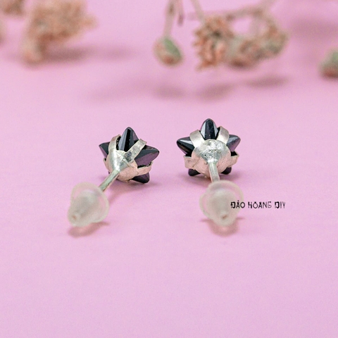 Bông Tai Bạc Nữ Kiểu Nụ Đá Đen Hình Ngôi Sao