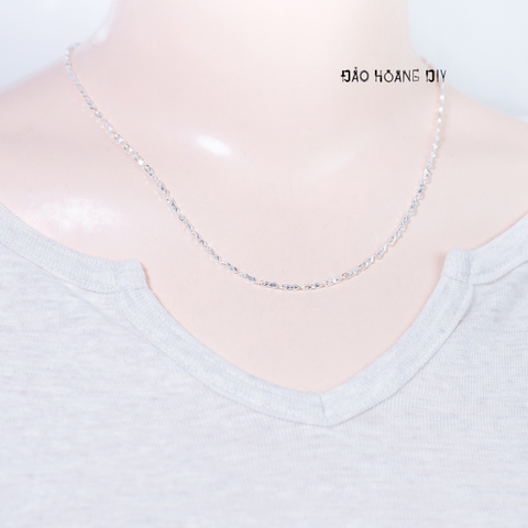 Dây Chuyền Bạc Cho Bé Kiểu Sợi Đặc Hình Thoi Bền Đẹp D2411160009
