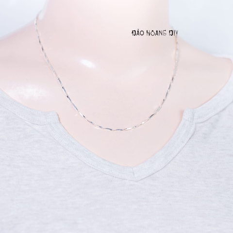 Dây Chuyền Bạc Nữ Sợi Nhỏ Đặc Trơn Dài Kiểu Chéo D2411160007