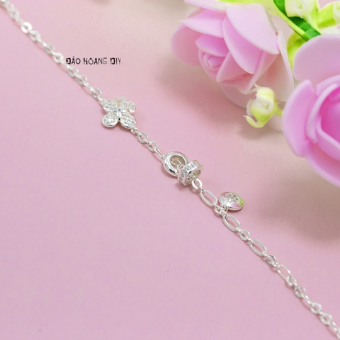 Lắc Tay Bạc Nữ S925 Hoa 4 Cánh Đính Đá Xinh Xắn L2410160025