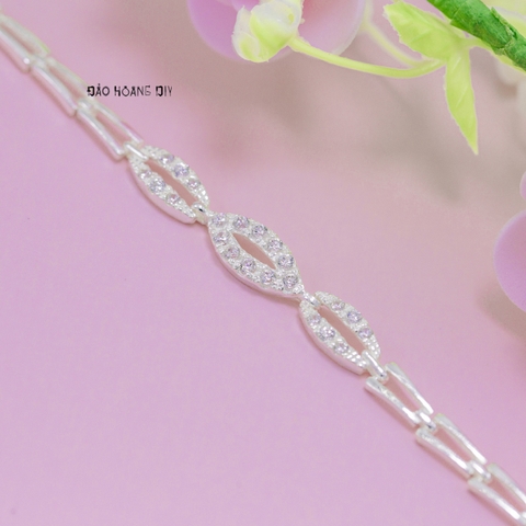 Lắc Tay Bạc Nữ Kiểu Dáng Đơn Giản Đính Đá Đẹp L2410080031