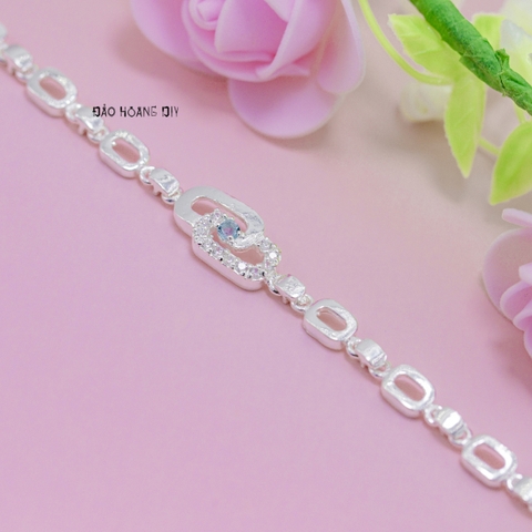 Lắc Tay Bạc Nữ Hình Chữ Nhật Đá Xanh Dương Nổi Bật L2410130022