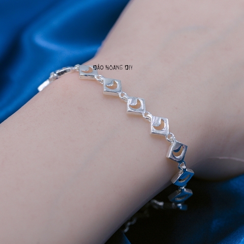 Lắc Tay Bạc Nữ Vầng Trăng Khuyết L2410070036