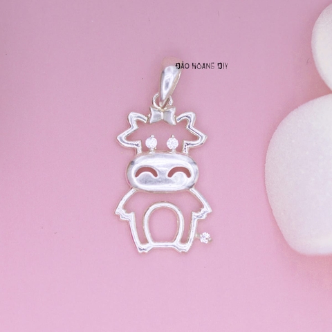 Mặt Dây Chuyền Bạc Trẻ Em Hình Con Bò Sữa Rỗng M2409270053