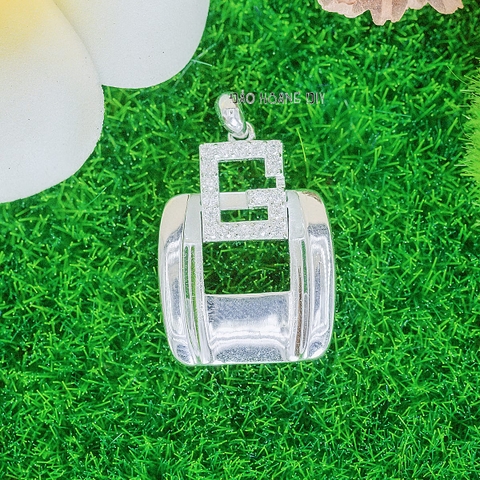 Mặt Dây Chuyền Bạc Nữ Chữ G Thiết Kế Kiểu Vuông Cá Tính M2412170093