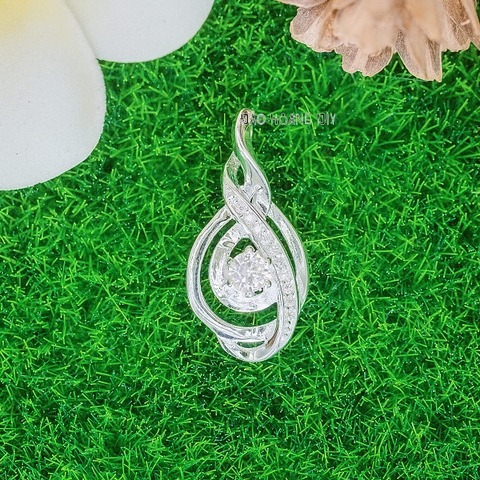 Mặt Dây Chuyền Bạc Nữ Kiểu Xoắn Đá 4 Ly Nhỏ Xinh M2412170029