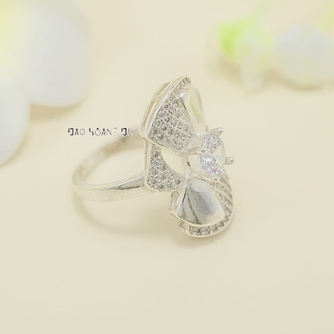 Nhẫn Bạc Nữ Hình Cánh Quạt Đính Đá Sang Trọng N2412110014