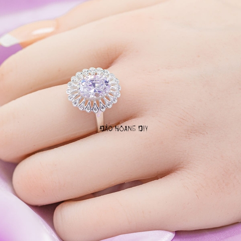 Nhẫn Bạc Nữ Hình Bông Hoa Đá Chủ Oval Sang Trọng Nổi Bật N2412070029