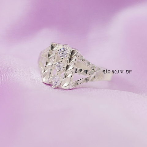 Nhẫn Bạc Nữ Chữ H Đính Đá Trắng Xinh Xắn N2412110008