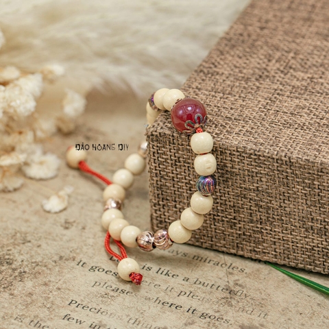 Vòng Dâu 7 hạt bạc Mix Hạt Đỏ V2409160009