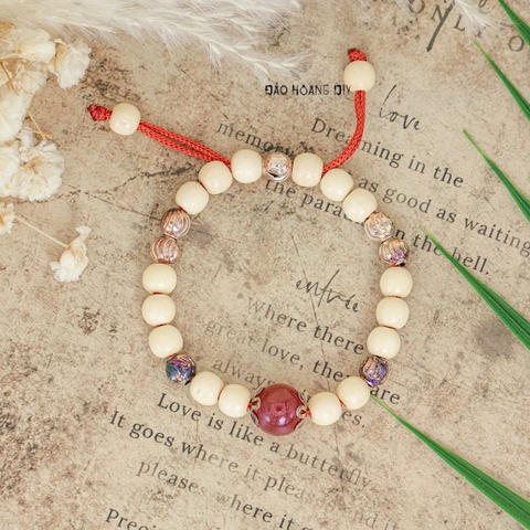 Vòng Dâu 7 hạt bạc Mix Hạt Đỏ V2409160009