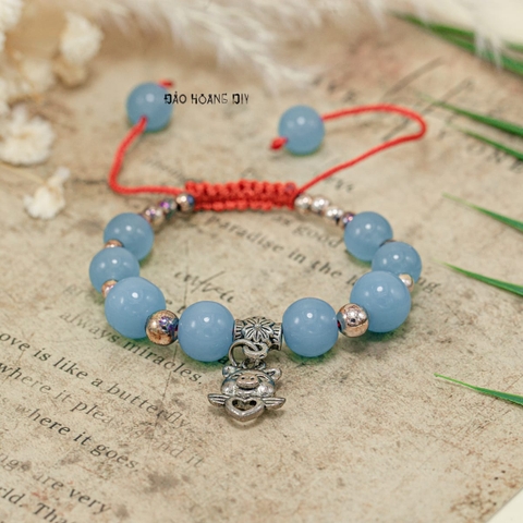Vòng Đá Xanh Charm Heo Con V2409160008