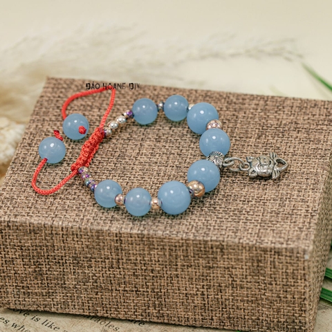 Vòng Đá Xanh Charm Heo Con V2409160008