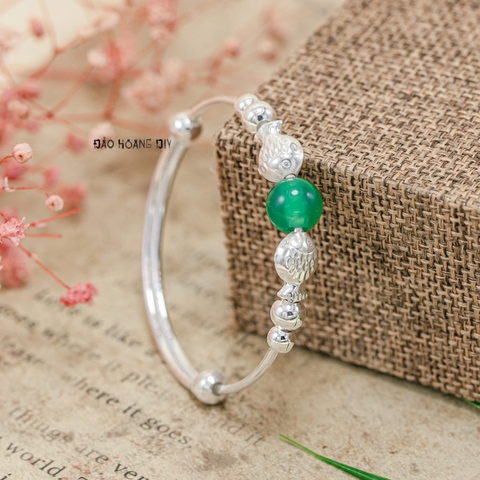 Vòng tay trẻ em charm cá và cầu bạc kết hợp charm cầu xanh V2409110021