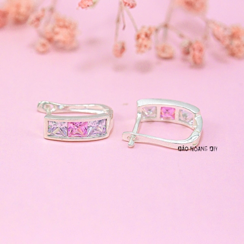 Bông Tai Bạc Nữ Kiểu Bật Hàng Đá Vuông Tinh Tế H2410210003