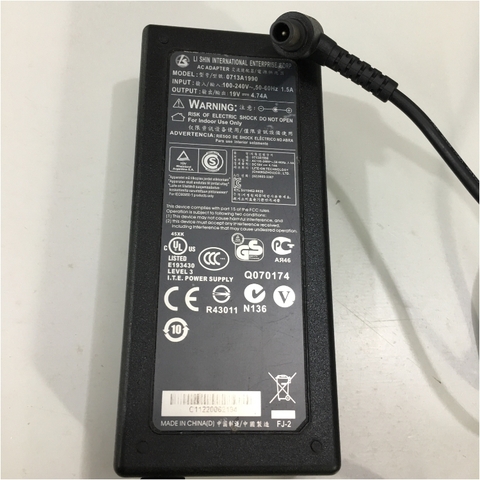 Adapter LI SHIN 19V 4.74A 0713A1990 Connector Size 6.5mm x 4.4mm