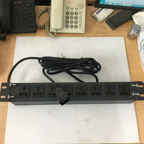 Thanh Phân Phối Nguồn Điện Máy Chủ PDU Công Suất Max 16A Universal 8 Way Outlet Networking For 1U Rack Mount 19 Input C20 Plug With Power Cord 3x1.5mm Cable Length 2.5M