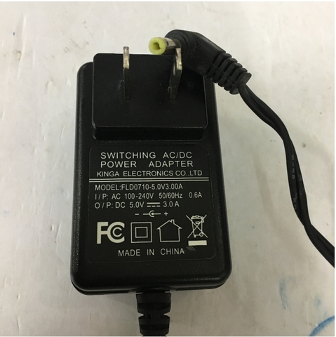 Adapter Original 5V 3A 15W FLD0710-5.0V3.00A Connector Size 4.0mm x 1.7mm 90 Degree