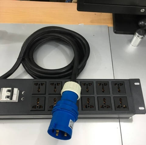 Thanh Nguồn PDU 2U Rack 19 12 Way Universal UK Outlet Có MCB BHW-T4 C32 MITSUBISHI Công Suất Max 32A 250V to IP44 IEC309-2 Plug Power Cord 3x4.0mm Length 4.5M