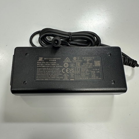 Adapter 53V 1.22A 65W Mass Power S065-1A530122B3 Connector Tip Size 6.5mm x 4.4mm