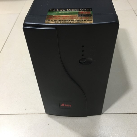 Bộ Lưu Điện UPS Offline Ares AR2200 2000VA 1200W