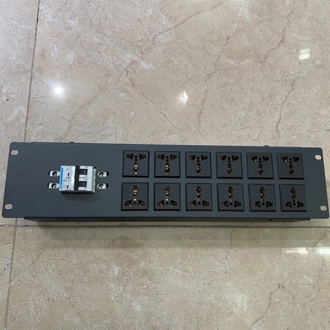 Thanh Nguồn PDU Rack Mount 19 inch 2U Universal 12 Way UK Outlet Có Cầu Dao Aptomat Tự Động MCB TECS Công Suất Max 20A