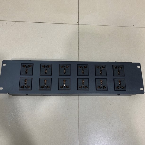 Thanh Phân Phối Nguồn Điện 12 Ổ Cắm 3 Chấu Chuẩn Đa Dụng PDU Rack Mount 19 inch 2U Max 20A Universal 12 Way UK Outlet Networking