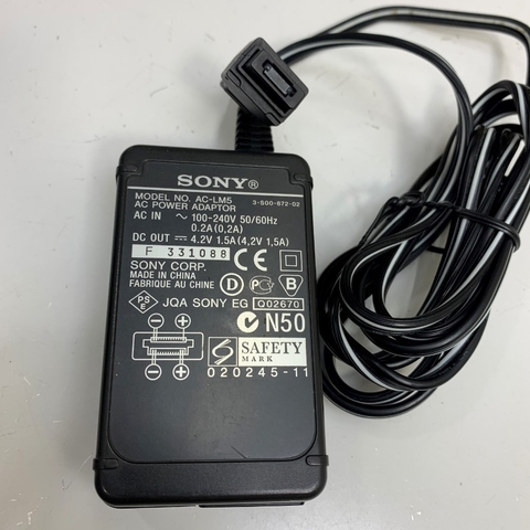 Adapter 4.2V 1.5A Sony AC-LM5 For Sony CyberShot DSC T1 T11 T3 T33 M1 DSCT1 DSCT11 DSCT3 DSCT33 DSCTM1 Digital Camera HandyCam Camcorder