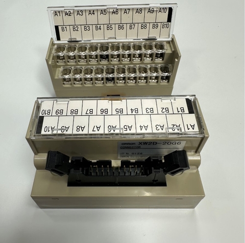 Cầu Đấu Soket IDC 20 Pin Plug Omron XW2D-20G6 Terminal Block Interface 20 Position 250VAC, 24VDC, 1A