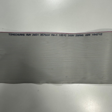 Cáp 1M 3.3ft 64 Pin Flat Ribbon Cable 1.27mm Pitch 64 Wire Unscreened 81.3mm Width 28AWG 300V For Industry IDC Connector