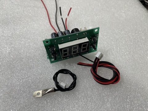 Điều khiển nhiệt độ XH-W1308X có cấp nguồn 12Volt