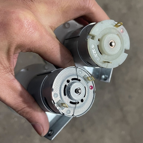 Bơm hút chân không lắp máy tách kính 12Volt