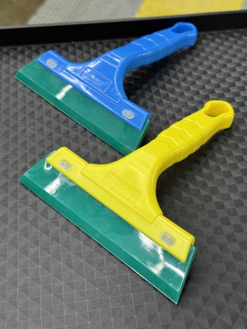 Gạt Phim Cao Su KTM Tay Cầm Nhựa A20