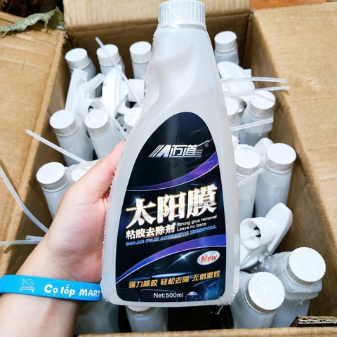 Dung Dịch Tẩy Keo Phim Cách Nhiệt Chết Mùi Dưa Gang