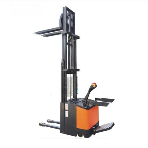Xe nâng đứng lái 3 tầng