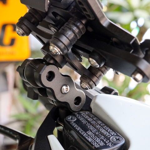 Giá Đỡ Điện Thoại Xe Máy Hợp Kim Nhôm Khung Điều Hướng 360 Chống Sốc Freeship