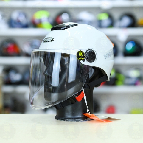 Mũ 1/2 Yema Có Kính Chắn FREESIZE - Trắng Bóng